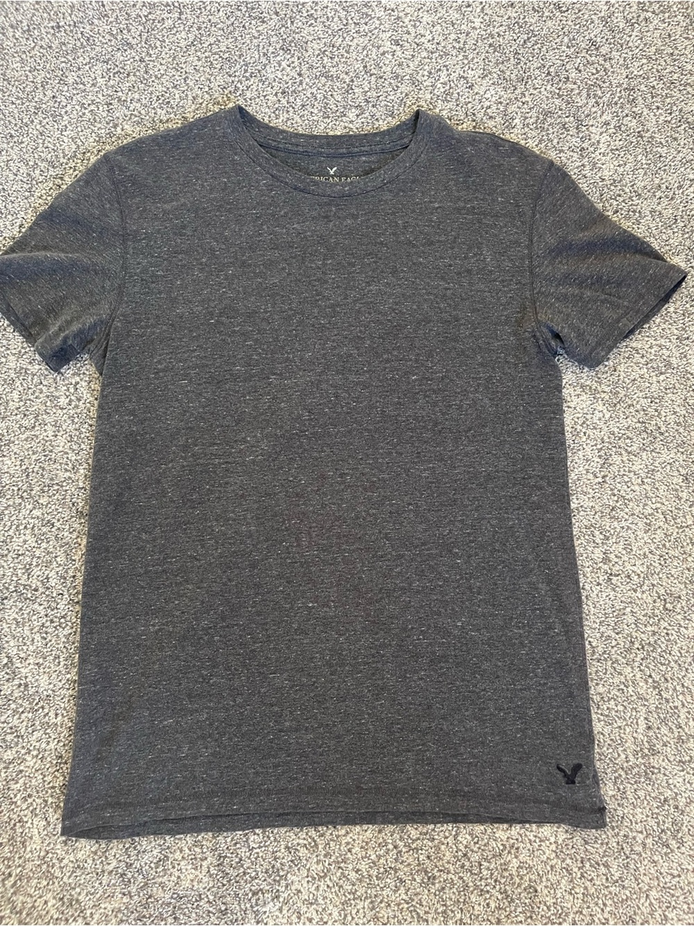 American Eagle Outfitters Men’s Dark Heather Gray Crew Neck Tee